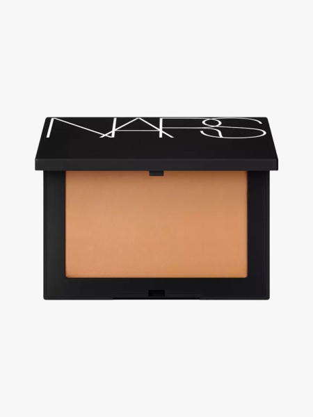 Nars Light Reflecting Pressed Setting Powder black rectangle compact of pressed powder on light gray background